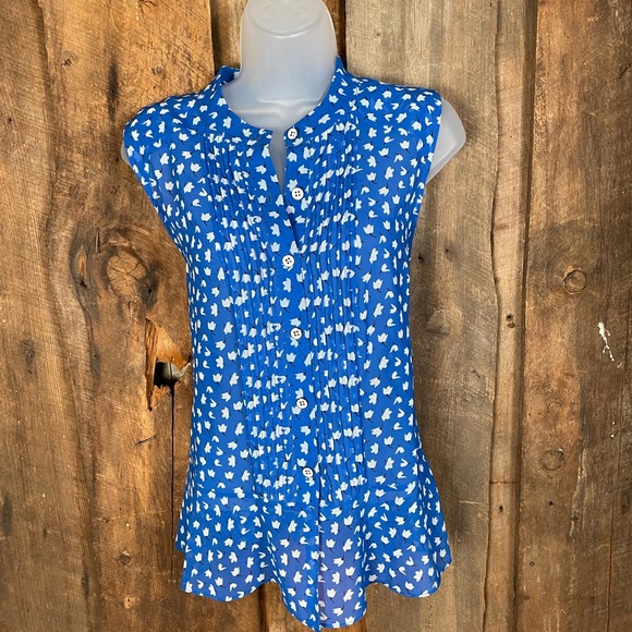 Cabi Electric Blue Sleeveless Pintuck Blouse - Size Small - Picture 4 of 12